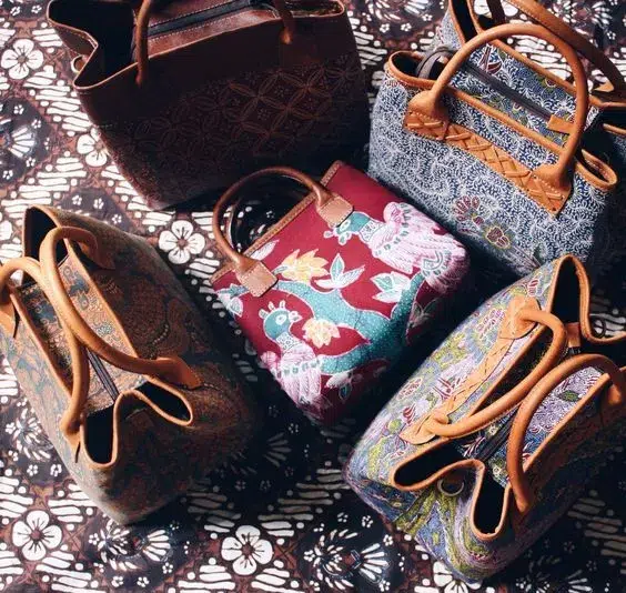 desain tas totebag batik