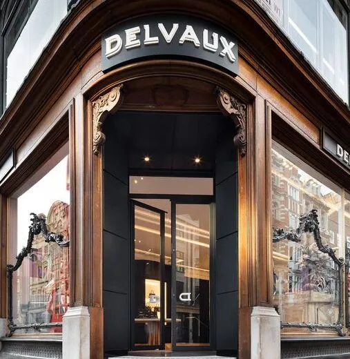 harga tas Delvaux