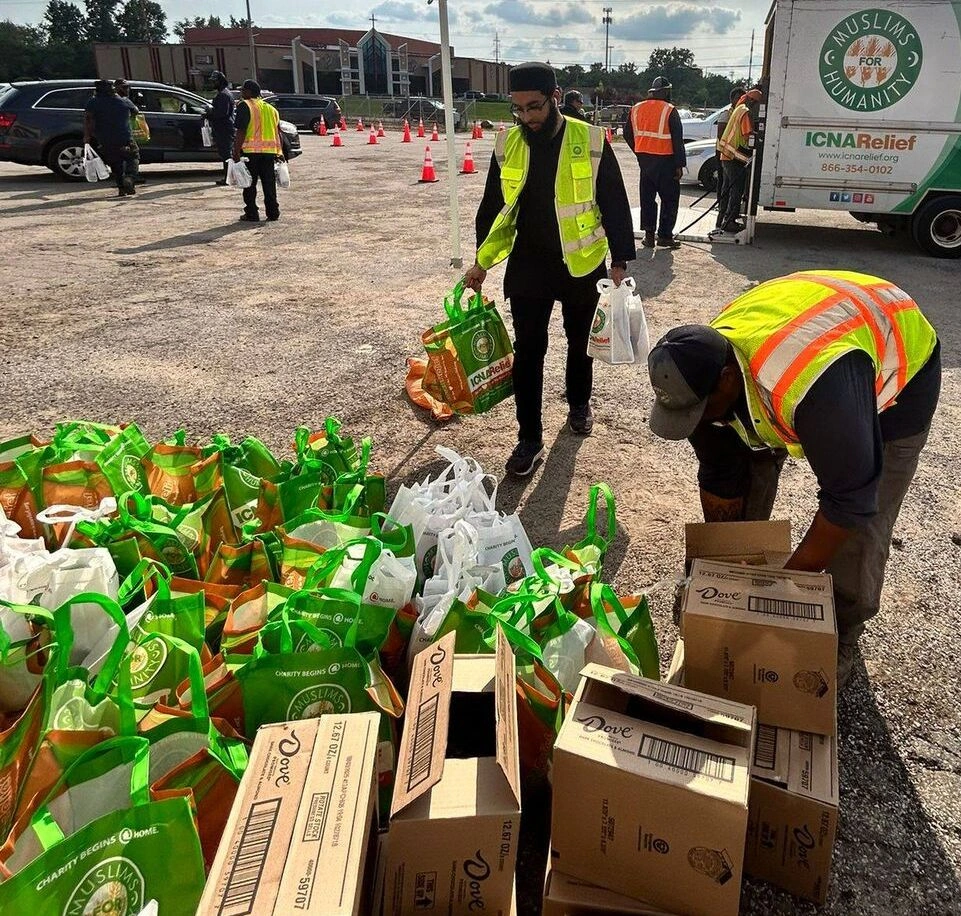 tas bantuan kemanusiaan