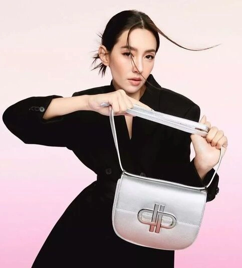 tas selempang wanita Pedro